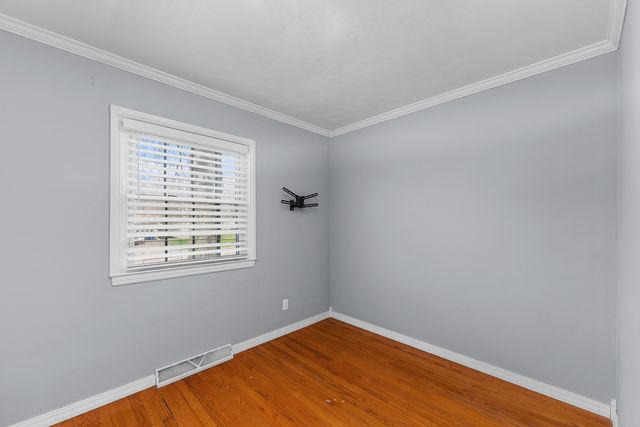 2425 W 46th Street, Davenport, IA 52806