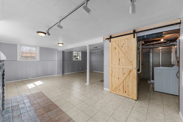 2425 W 46th Street, Davenport, IA 52806