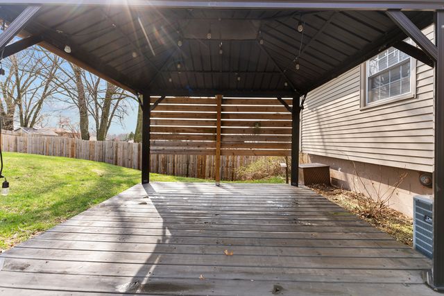 2425 W 46th Street, Davenport, IA 52806