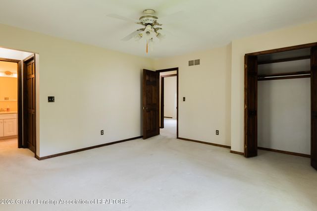 6520 W Galway Circle, Dimondale, MI 48821
