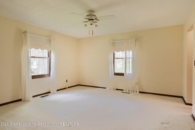 6520 W Galway Circle, Dimondale, MI 48821