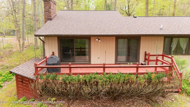 6520 W Galway Circle, Dimondale, MI 48821