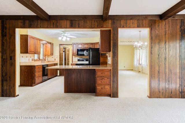 6520 W Galway Circle, Dimondale, MI 48821
