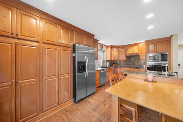 16063 Homestead Circle, Northville, MI 48168