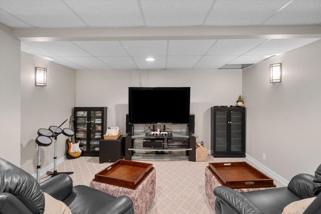16063 Homestead Circle, Northville, MI 48168