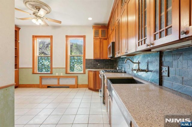 206 Park Street, Haworth, NJ 07641