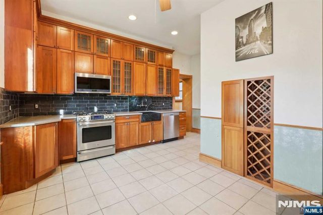 206 Park Street, Haworth, NJ 07641