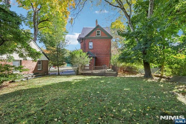 206 Park Street, Haworth, NJ 07641