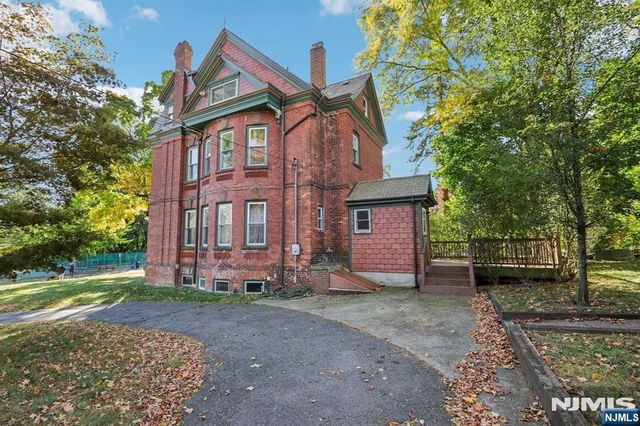206 Park Street, Haworth, NJ 07641