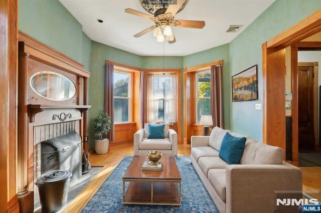 206 Park Street, Haworth, NJ 07641