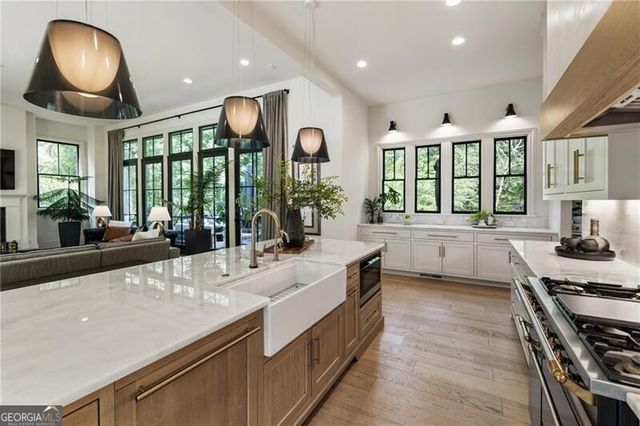 320 Shady Grove Lane, Alpharetta, GA 30009