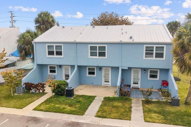 914 Shorewinds Drive C, Fort Pierce, FL 34949