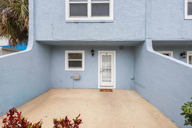 914 Shorewinds Drive C, Fort Pierce, FL 34949