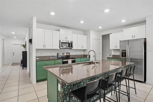 1718 RED LOOP, Lakeland, FL 33801