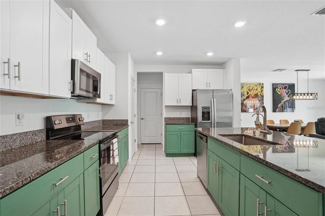 1718 RED LOOP, Lakeland, FL 33801