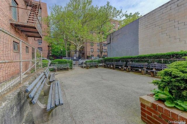 9910 60th Avenue 5A, Corona, NY 11368