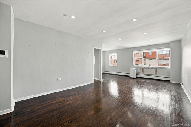 9910 60th Avenue 5A, Corona, NY 11368