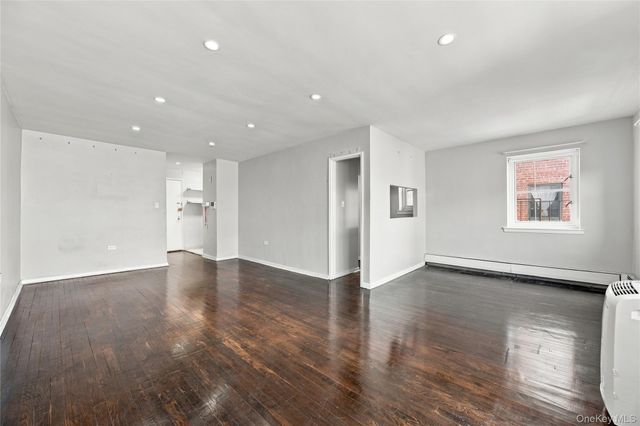 9910 60th Avenue 5A, Corona, NY 11368