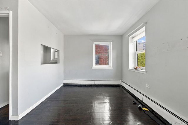 9910 60th Avenue 5A, Corona, NY 11368