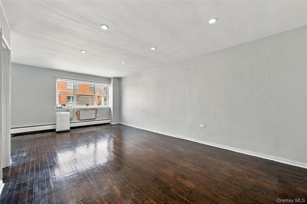 9910 60th Avenue 5A, Corona, NY 11368 — photo 5