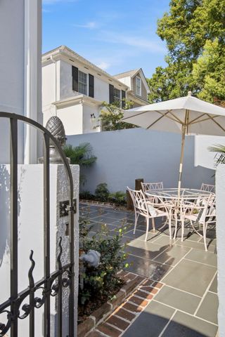 17 Ashley Avenue, Charleston, SC 29401