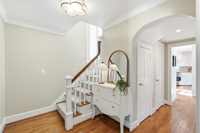 17 Ashley Avenue, Charleston, SC 29401