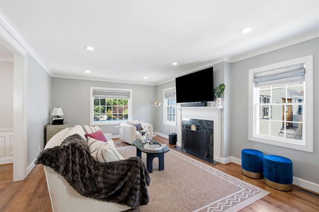 17 Ashley Avenue, Charleston, SC 29401