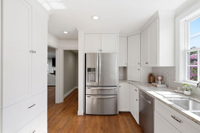 17 Ashley Avenue, Charleston, SC 29401