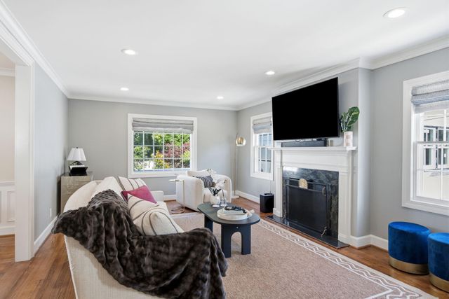 17 Ashley Avenue, Charleston, SC 29401