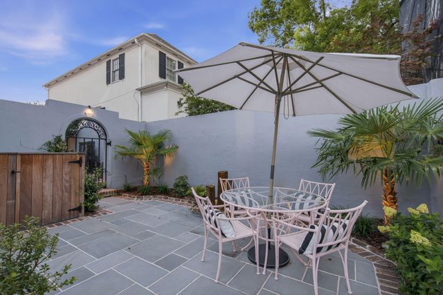 17 Ashley Avenue, Charleston, SC 29401