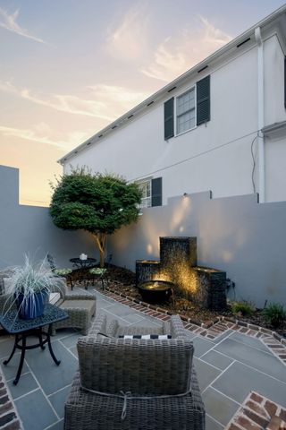 17 Ashley Avenue, Charleston, SC 29401