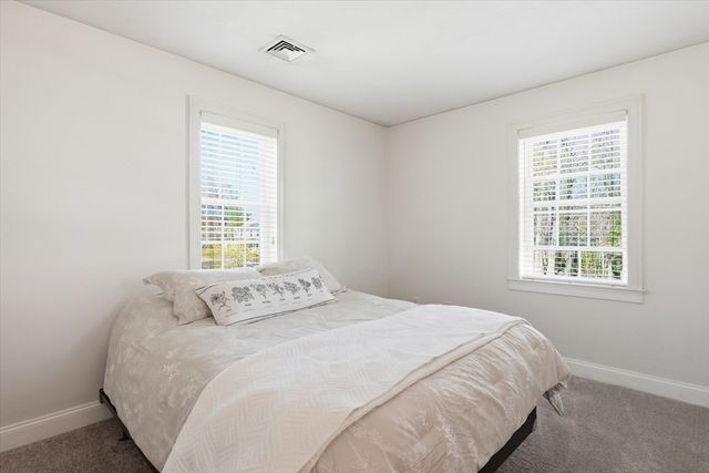 20 Fiske Ave, Upton, MA 01568