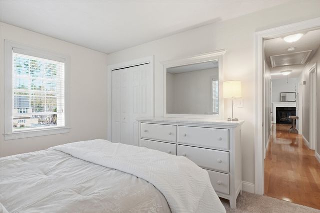 20 Fiske Ave, Upton, MA 01568
