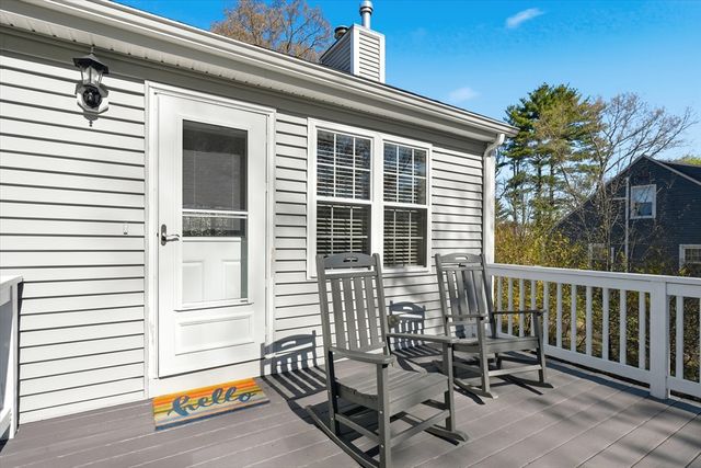 20 Fiske Ave, Upton, MA 01568