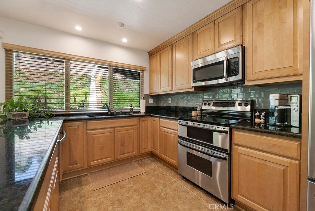 12453 Nugent Drive, Granada Hills, CA 91344 — photo 4