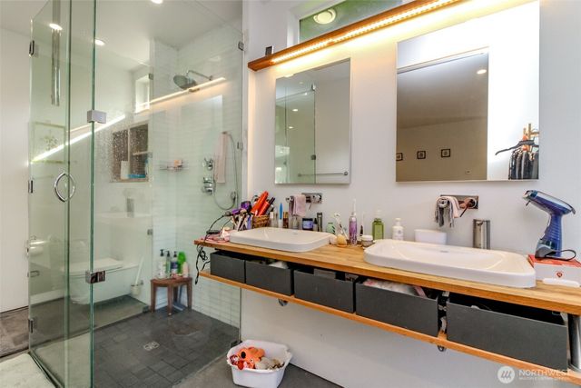 11132 159th Avenue NE, Redmond, WA 98052