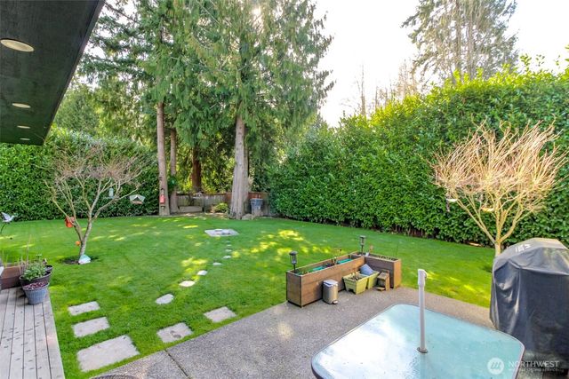 11132 159th Avenue NE, Redmond, WA 98052