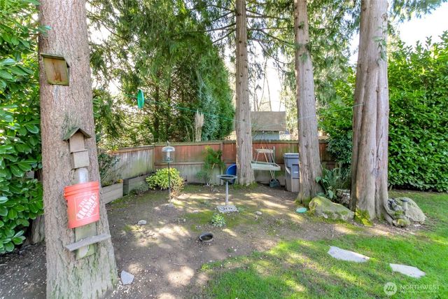 11132 159th Avenue NE, Redmond, WA 98052