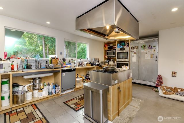 11132 159th Avenue NE, Redmond, WA 98052