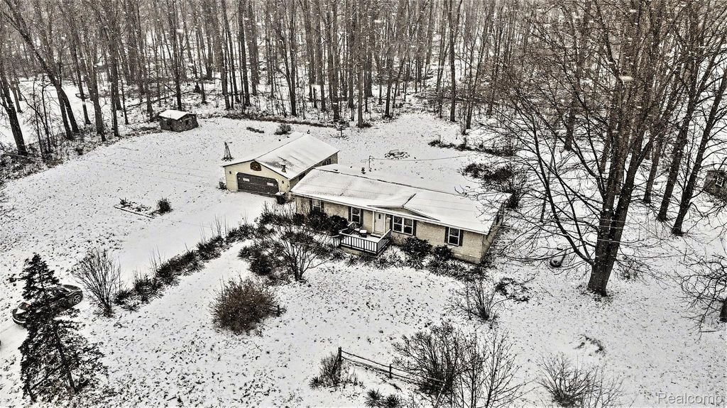 250 S Leaton Road, Chippewa Township, MI 48858
