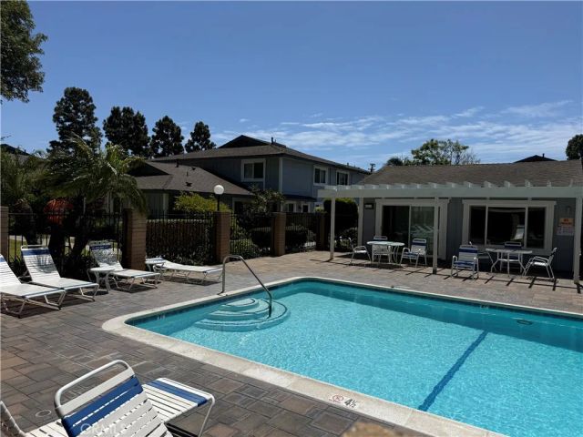 16436 Poco Circle, Huntington Beach, CA 92649