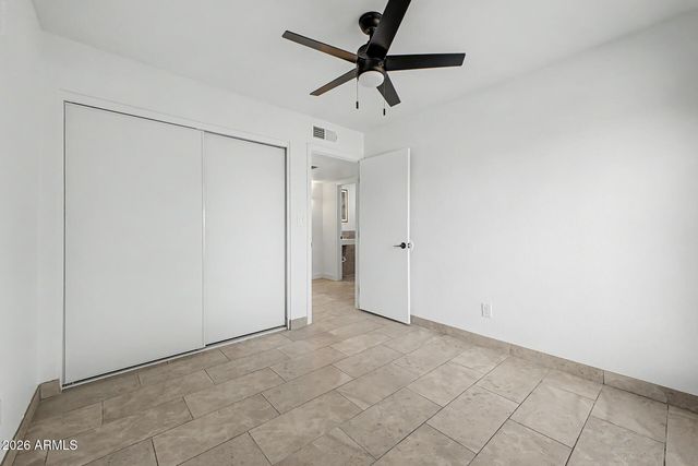 5708 N 42nd Lane, Phoenix, AZ 85019