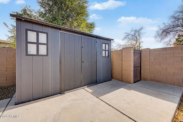 5708 N 42nd Lane, Phoenix, AZ 85019