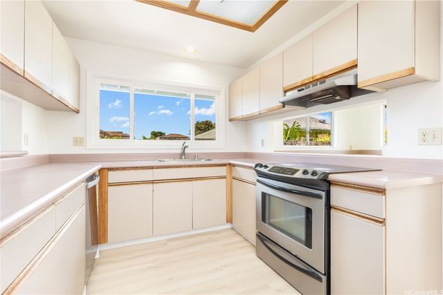 95-748 Lauaki Street, Mililani, HI 96789