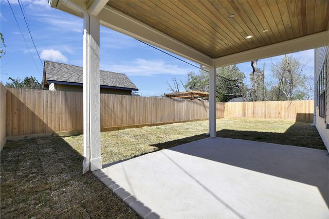 1946 Pech Road, Houston, TX 77055