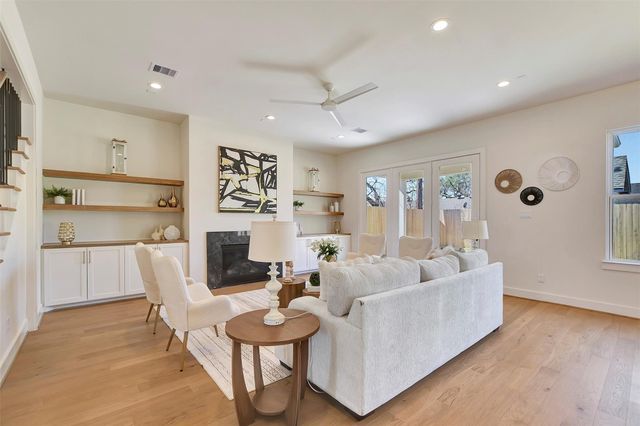 1946 Pech Road, Houston, TX 77055