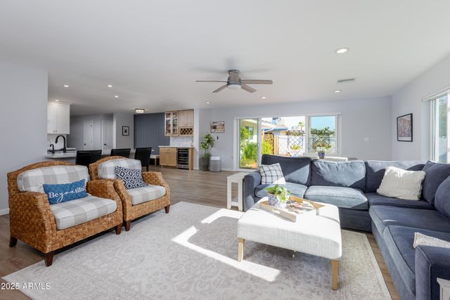 1129 W Georgia Avenue, Phoenix, AZ 85013