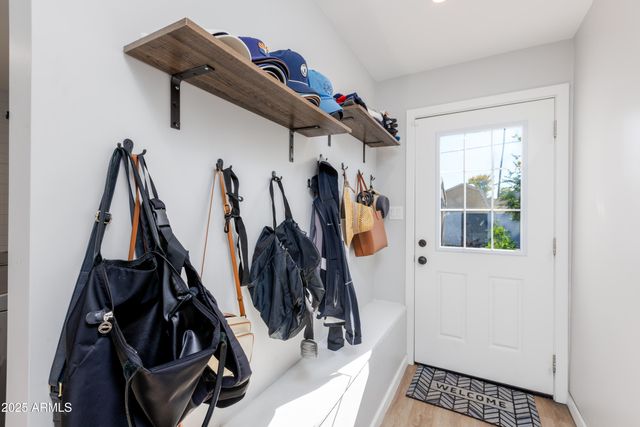 1129 W Georgia Avenue, Phoenix, AZ 85013