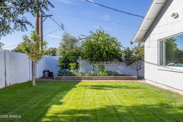 1129 W Georgia Avenue, Phoenix, AZ 85013