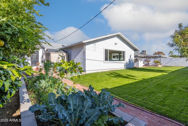 1129 W Georgia Avenue, Phoenix, AZ 85013